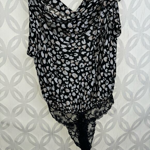 FREE PEOPLE  Bare It All Tank Bodysuit Black Animal Print Cowl Neck Size L NWT - Picture 5 of 10